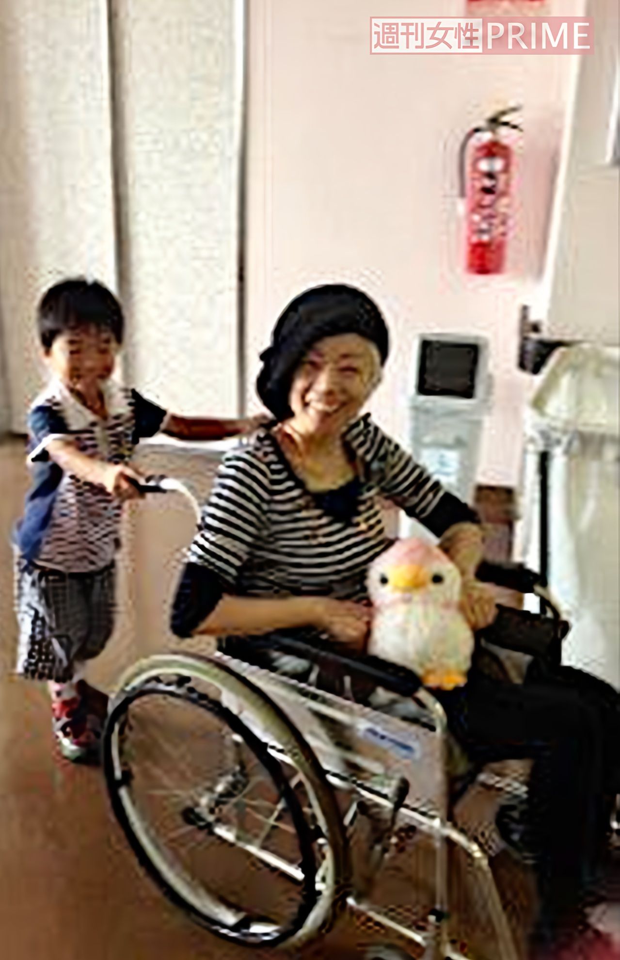 元気だったソネさんが、入院中は歩くこともままならないほど治療で衰弱。筋肉が落ち、体重も40kg以下に　写真提供／川瀬典子