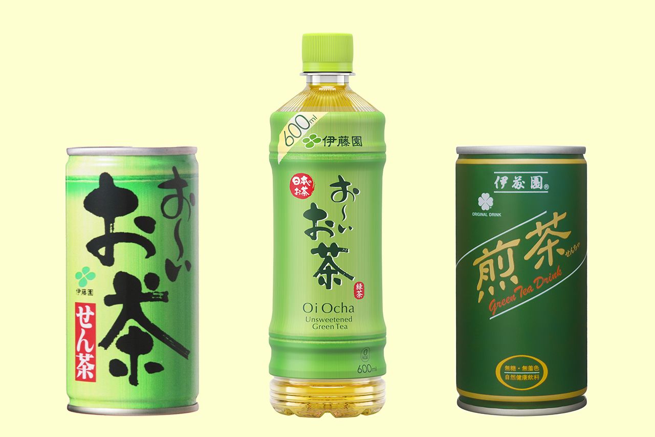 「お〜いお茶」ブランドには緑茶や濃い茶、玄米茶などが。『お〜いお茶緑茶』600ml/172円　当初は「缶入り煎茶」という名前で発売。その後、CMで使われていた「お〜いお茶」というセリフが商品名に