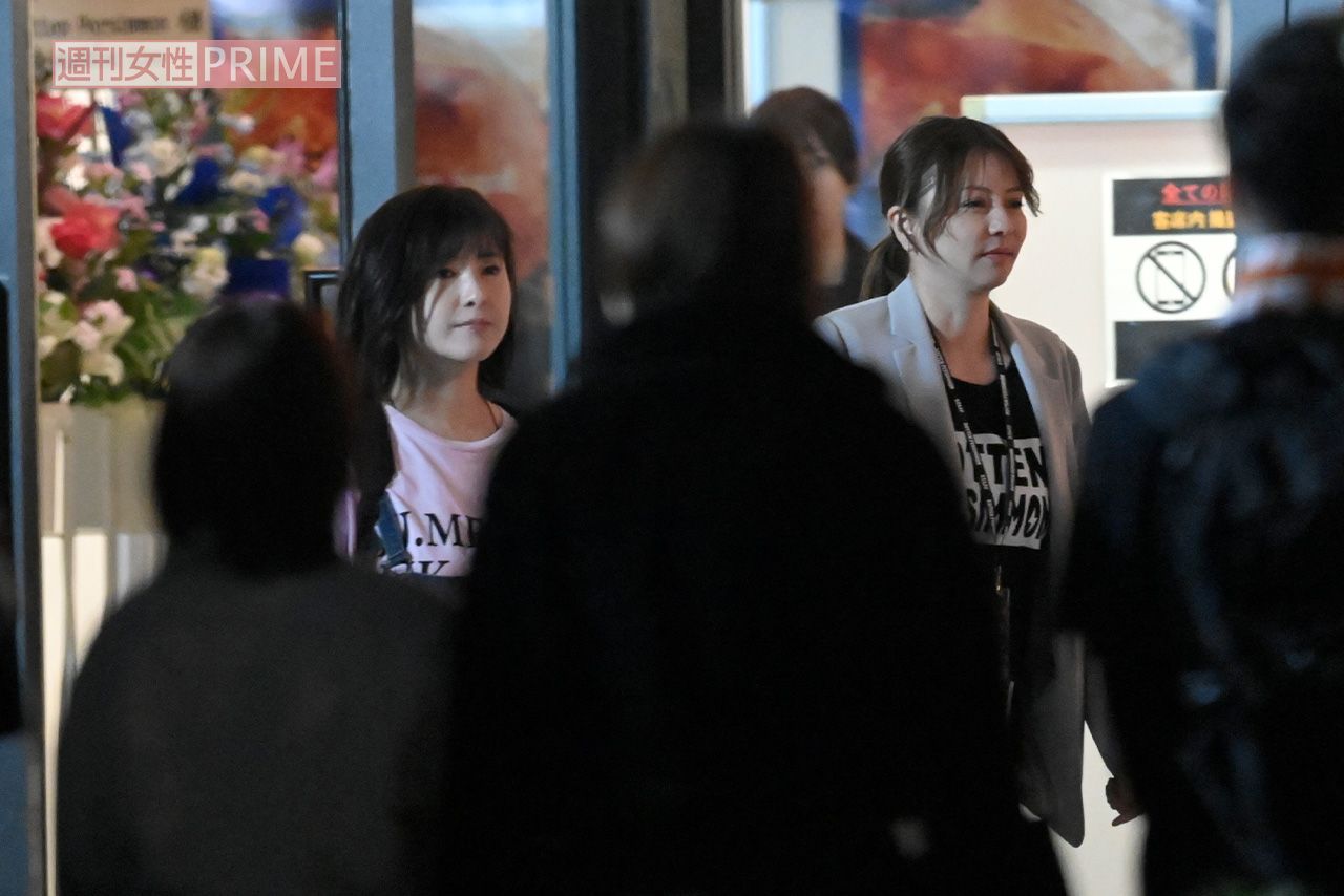 2026年4月、横浜市内でNetfkixドラマの撮影に臨んだ吉高由里子と香里奈