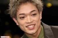 timelesz原嘉孝、グループでの雑誌表紙で「アイメイク濃すぎ」「女の子みたい」強烈な仕上がりにファン困惑