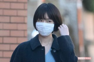 昨年12月中旬の朝、通勤する唐田えりか