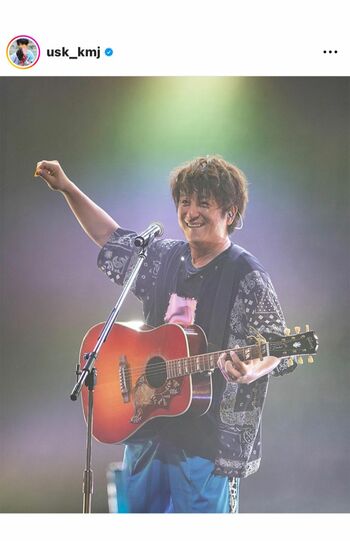 歌手“遊助”として全国でライブを開催するなど音楽活動に励んでいる（上地雄輔SNSより）