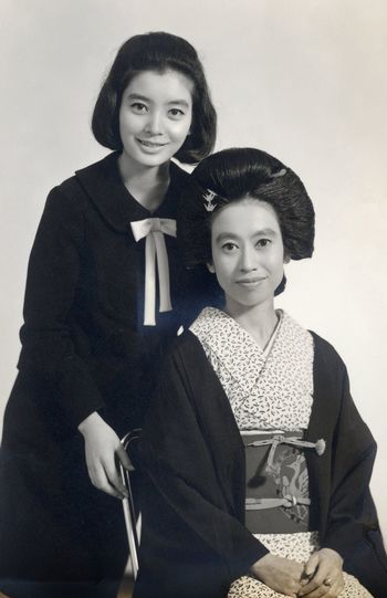 モデルとして活躍していたころ母とのツーショット（'65年）