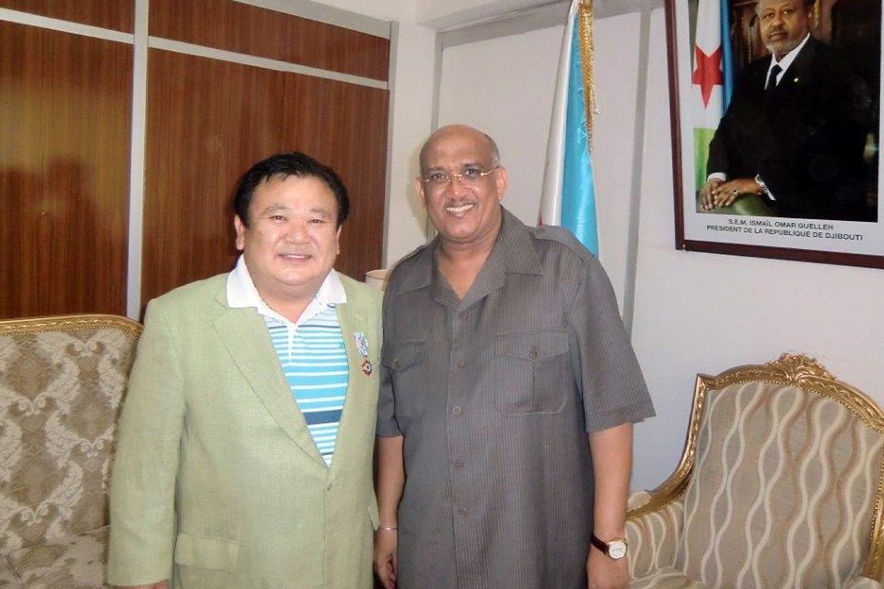 漁業を通じて海賊の撲滅に貢献。2013年、ジブチ共和国政府から勲章を受ける