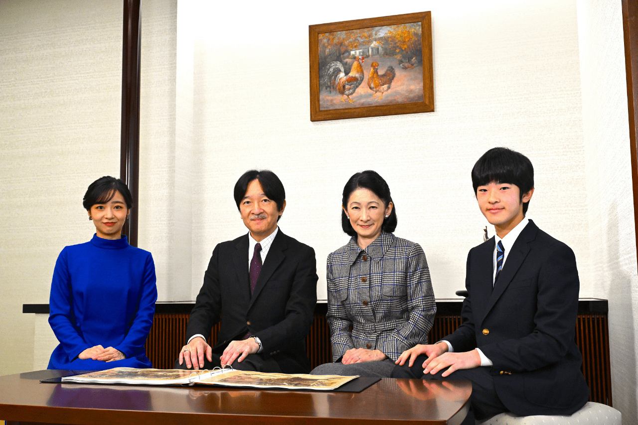 秋篠宮さまの59歳の誕生日に公開されたご一家の近影（2024年11月30日）