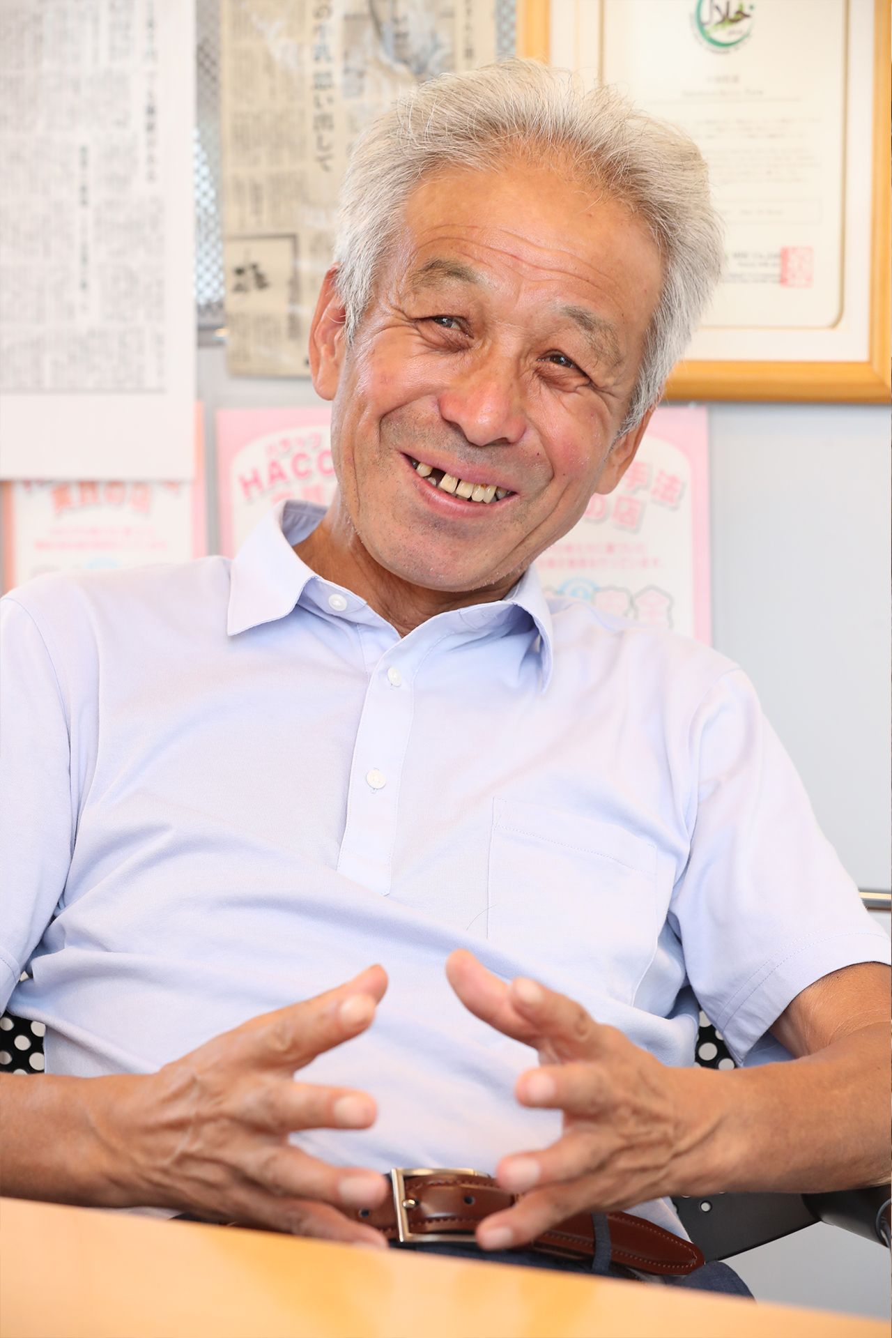 「（農大での）授賞式が終わったあと、学生たちの前で“私の酪農人生は、世田谷の農大のキャンパスから始まりました”と講演させてもらってね。それだけで感動して（笑）」と中洞さん　撮影／吉岡竜紀