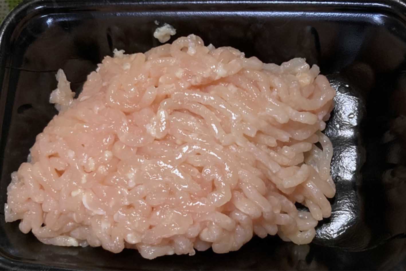 鶏ひき肉を炊飯器に一緒に入れて炊くだけでも糖質を抑えられる