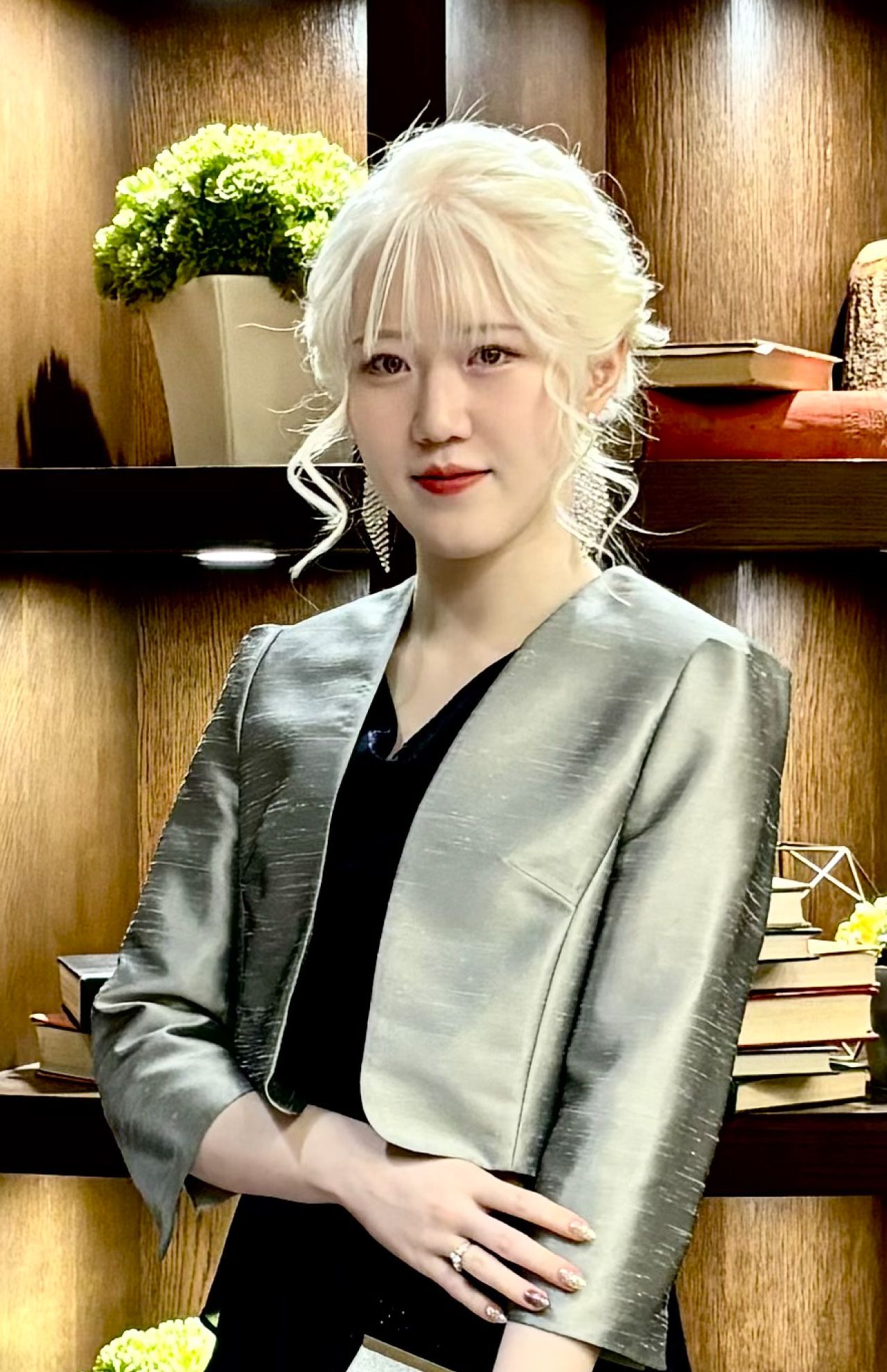 アルビノは白いだけではないと伝えたい、と話すりり香さん