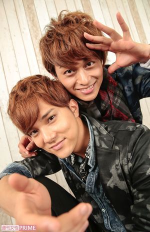 BOYS AND MENの小林豊（上）と水野勝　撮影／佐藤靖彦