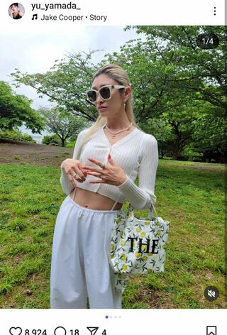 鍛えられた腹筋を披露した山田優（本人のインスタグラムより）