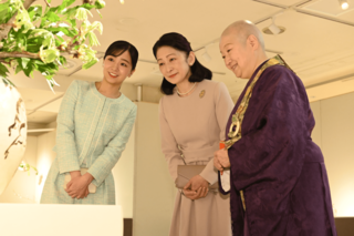 母・紀子さまと一緒に生け花の展覧会を鑑賞（2026年4月8日）