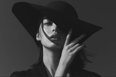 平手友梨奈がBTSと同じ韓国事務所『HYBE』へ移籍のウラで映画『ゴールデンカムイ』の打ち合わせを“ドタキ…