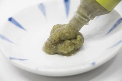 だしの素にチューブ香辛料、うち飯ブームで増えた“時短調味料” 便利の裏に潜む「健康リスク」