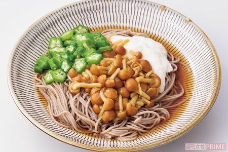 なめことろろそば　撮影／廣瀬靖士