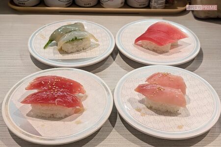 値上げを発表したはま寿司。写真上段左から「大葉漬けアカイカ」　「まぐろ」下段左から「特製漬けまぐろ」「特製漬けとろびんちょう」撮影／編集部