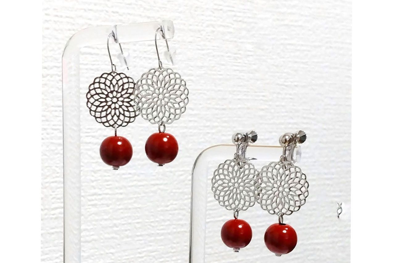 ブラジル訪問時に着用された「升井彩 本乾漆」の輪島塗イヤリング