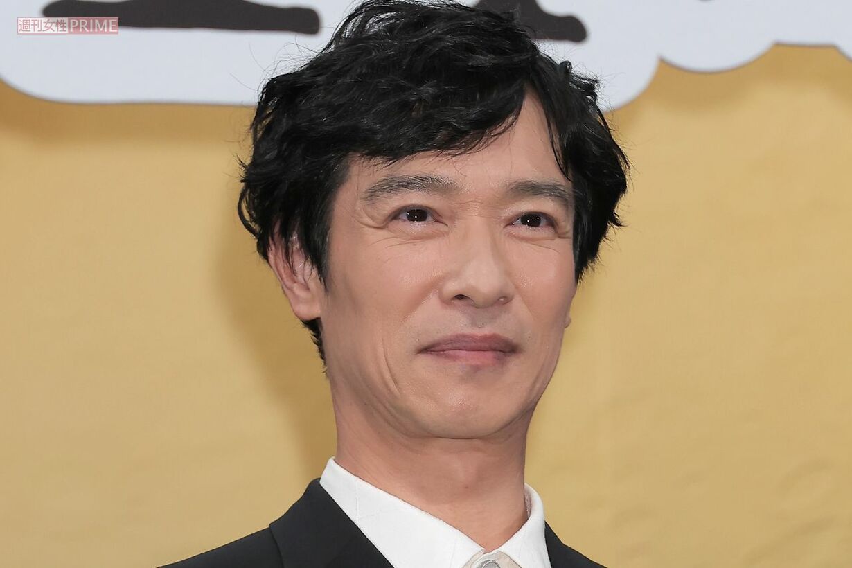 『VIVANT』「日本語の看板」映り込む“雑演出”にツッコミ殺到の一方、ド派手ジェット機チャーターで〈制作費1億円投入か〉