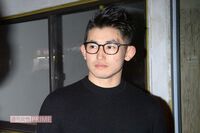 才賀紀左衛門、事実婚のライター妻・絵莉さんと別居のウラで「暴力を振るわない子に育って」“限界マザー”…