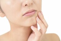 「秋のNGスキンケア」を美容家・形成外科医がズバリ解説！化粧水、肌断食、角質ケア、日焼け止め、“季節の…