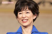 鈴木保奈美、唐沢寿明とのドラマ共演前に“断捨離”報告した、茅ヶ崎の実家を「山の上から海の見える場所」…