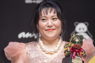 ベトナム旅行中、誤って90万円のネックレスを購入したバービー