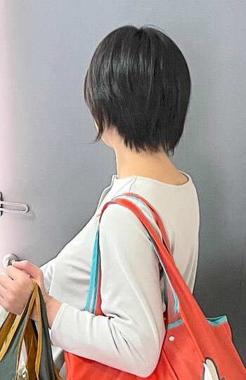 みさきさん●YouTubeチャンネル「リッチじゃない暮らし」で、少ないお金で暮らす一家のリアルな日常を配信。夫と小さな子ども3人とのお金を使わない、ほのぼのした生活にファンが多い。節約と料理好き。※画像をクリックするとYouTubeにジャンプします