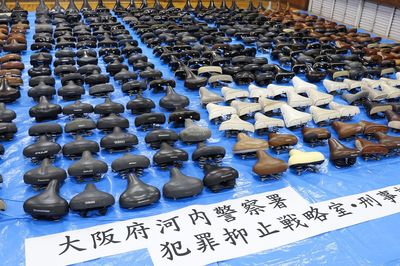 25年間でサドル5800個を窃盗、「においの保存法」と倉庫にかけた「お値段」