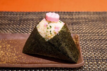 天むす風ホむすび（画像提供／丸善）