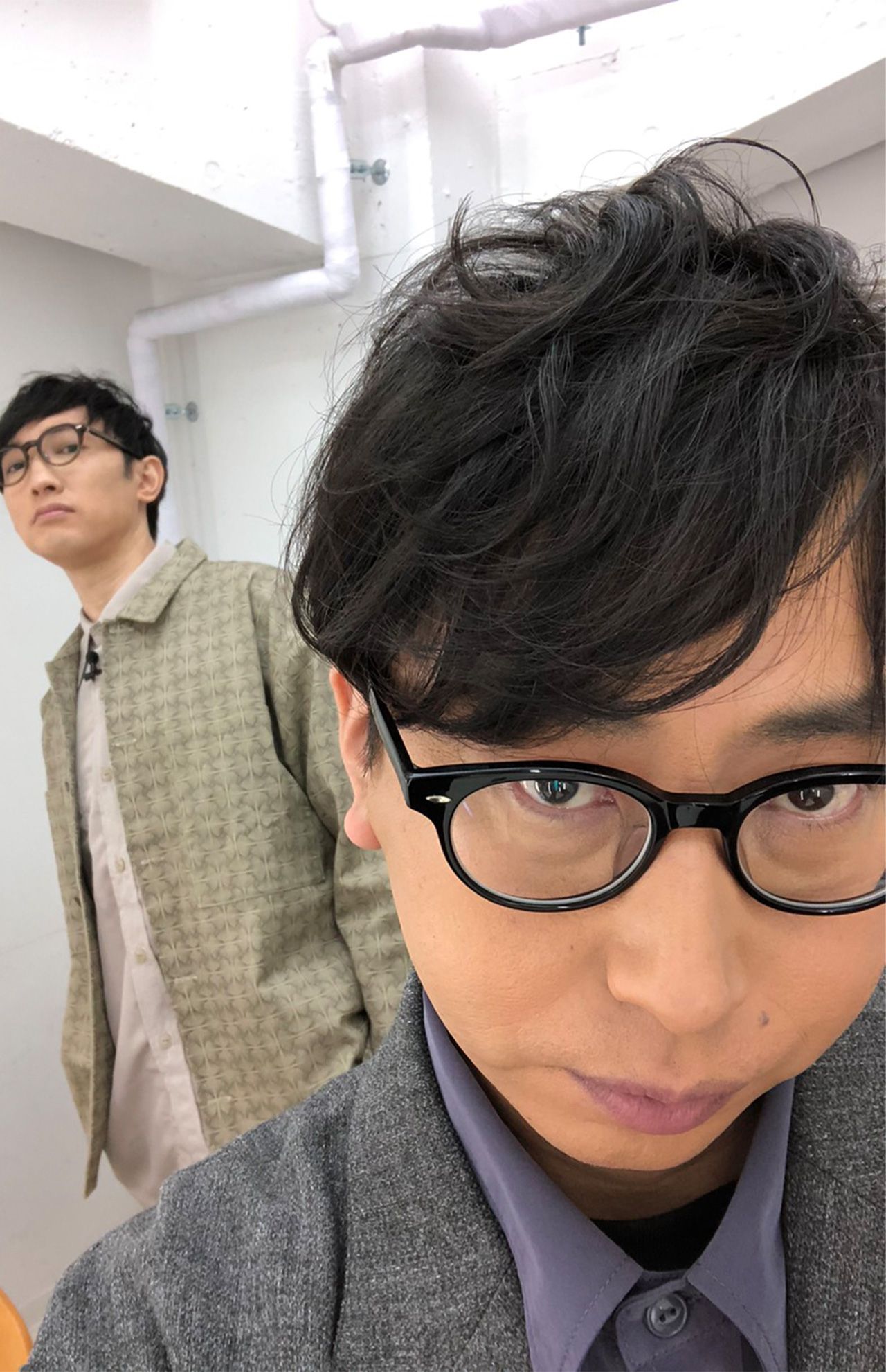 番組企画で“かっこいい宣材写真”に挑戦。トレードマークの七三分けを封印した