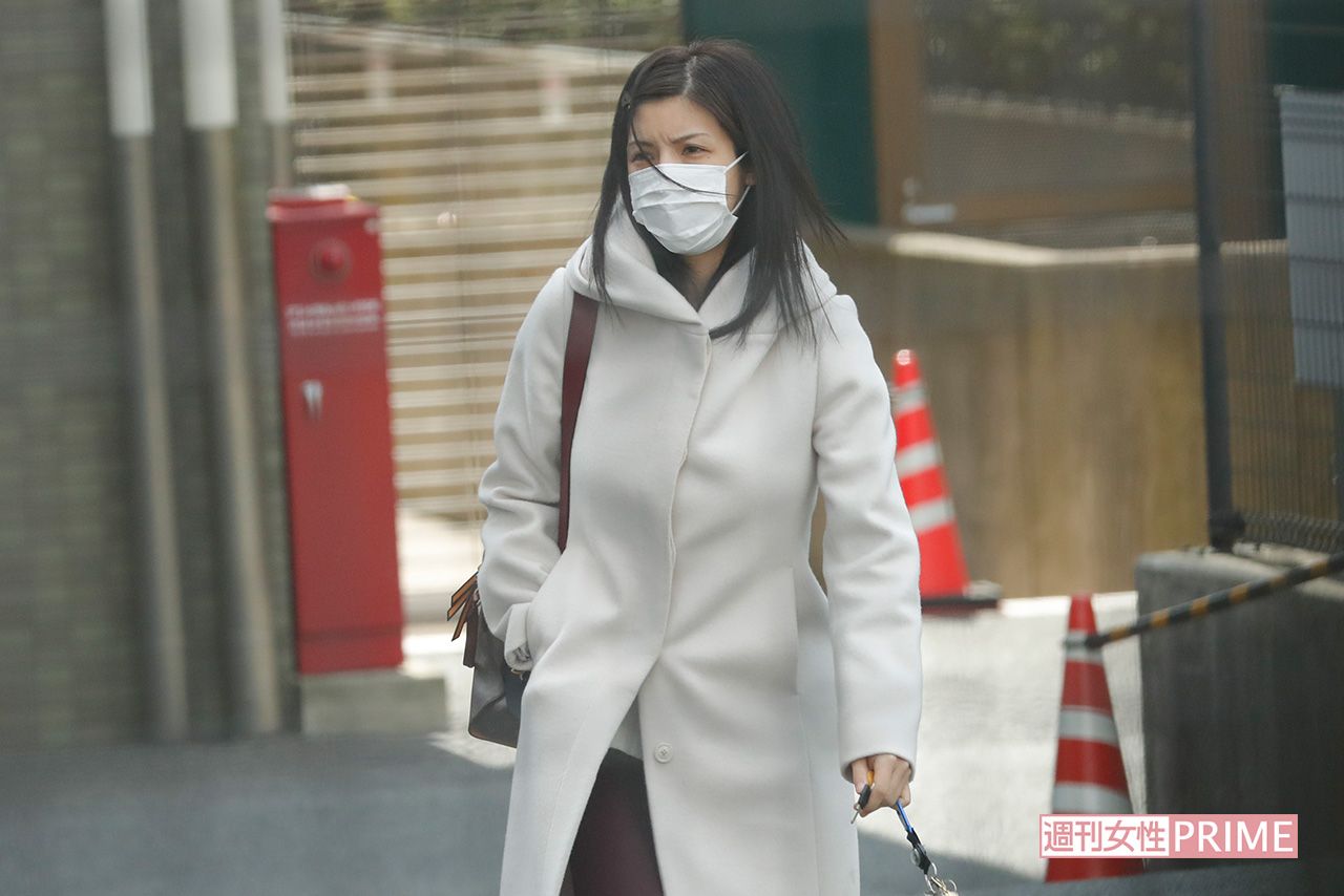 自宅から出てきた今井メロ