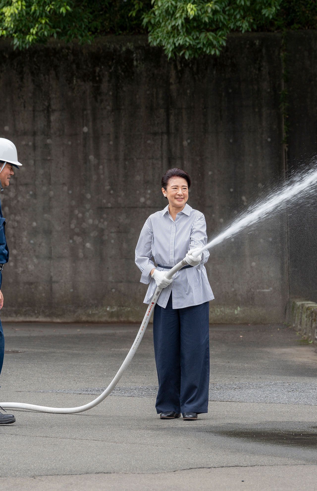 9月1日、皇居で行われた宮内庁の防災訓練を視察した天皇ご一家(写真／宮内庁提供)