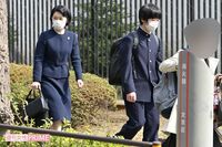 紀子さま「身体のあちこちが痛い」、筑附入学の悠仁さまは秋篠宮さまにベッタリで危惧される“皇嗣妃の孤立…