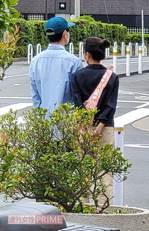 高良とスーパーに向かう足取りは軽く、黒島はウキウキした様子だった