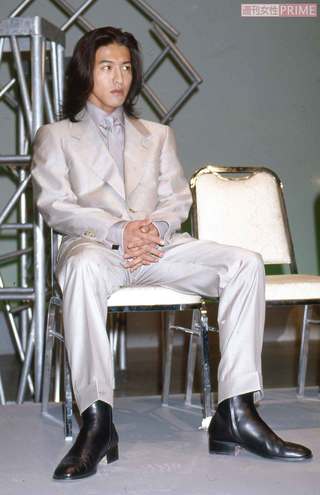 フジテレビ系ドラマ『ギフト』の制作発表で。タレントの中で最初に登壇（1997年3月10日）