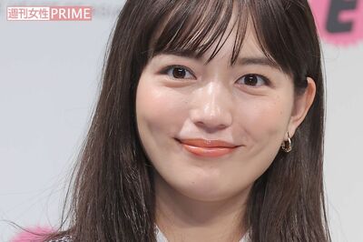 川口春奈、764万円の超高級時計『オーデマ ビゲ』をインスタ披露でネット騒然!「とんでもない額」の時計を…