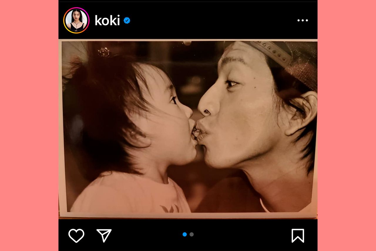 何かを口移し中のトト＆Koki，……「彼の子に転生したい」というファンも多そうだ