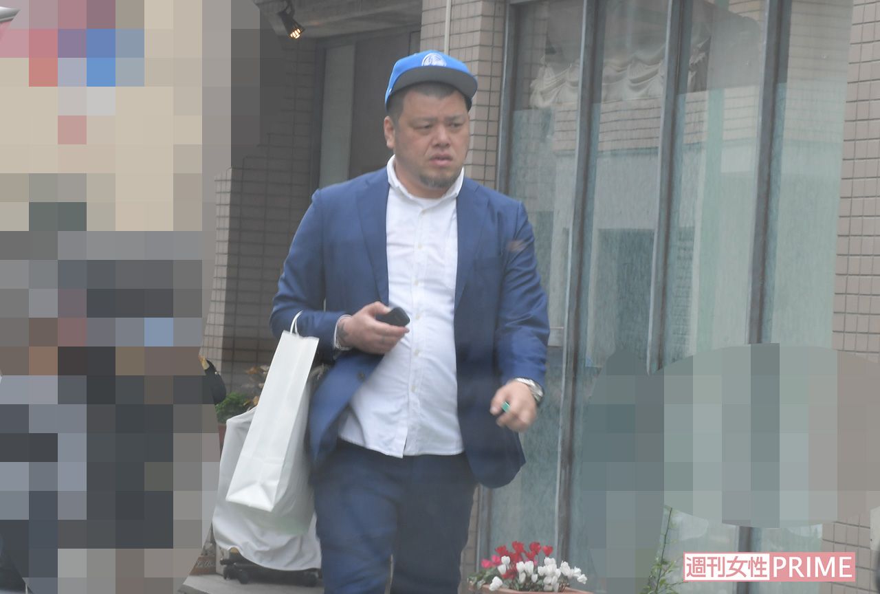 変装なしで堂々と学校に入るくっきー