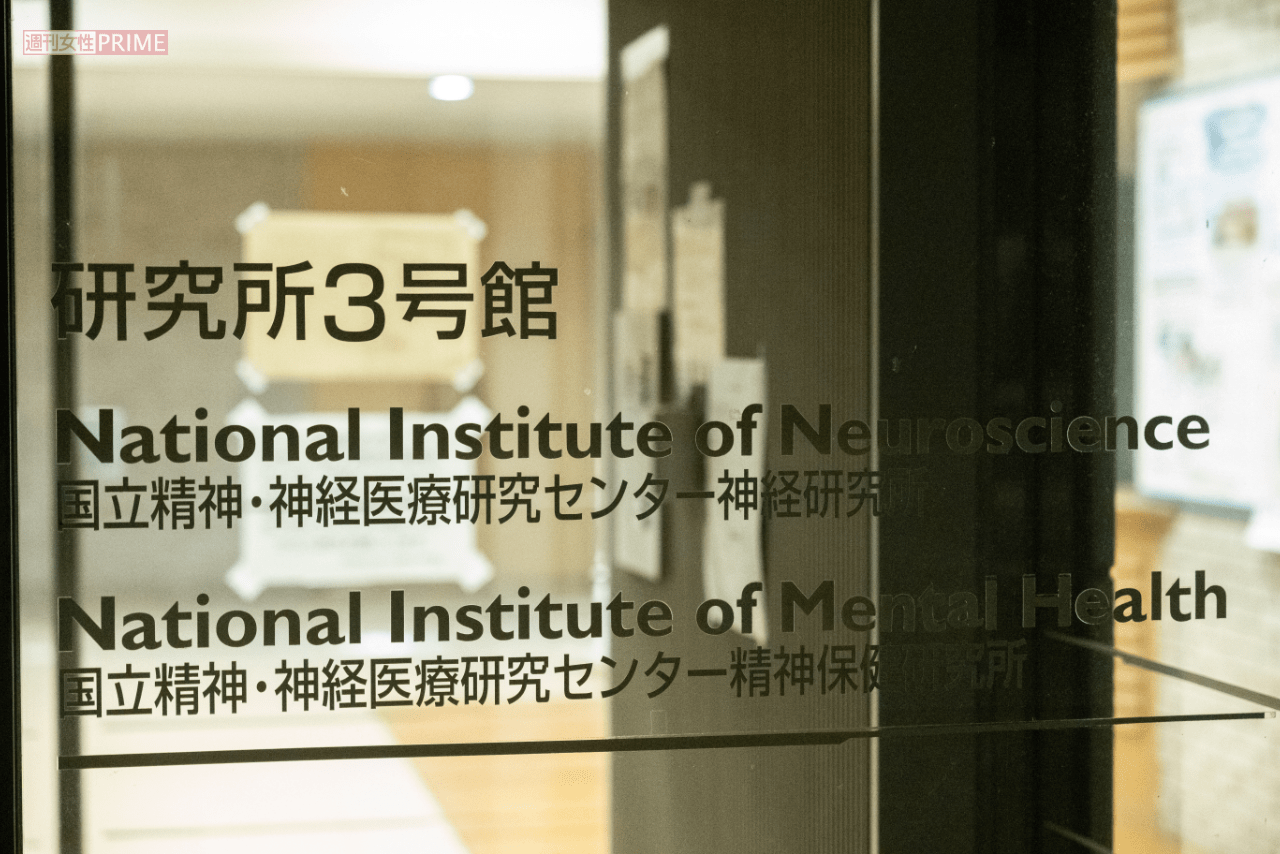 松本先生が勤める診察室には今日も多くの患者が列をなす