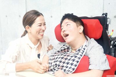 突然の脳損傷で“余命2、3日”宣告から10年…重度障害の息子と母がともに歩んだ壮絶10年