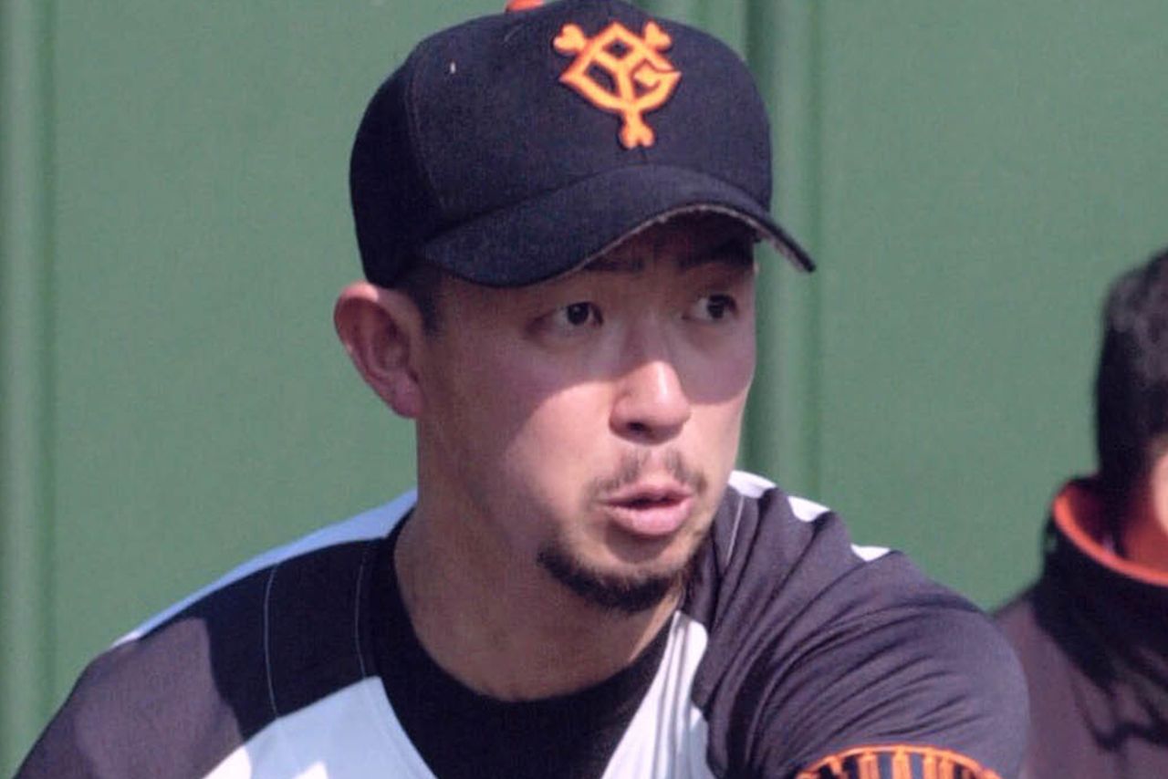 巨人の星になれず“万引き転売ヤー”に堕ちた小野仁容疑者（写真は2002年、巨人の宮崎キャンプで、写真は共同通信）