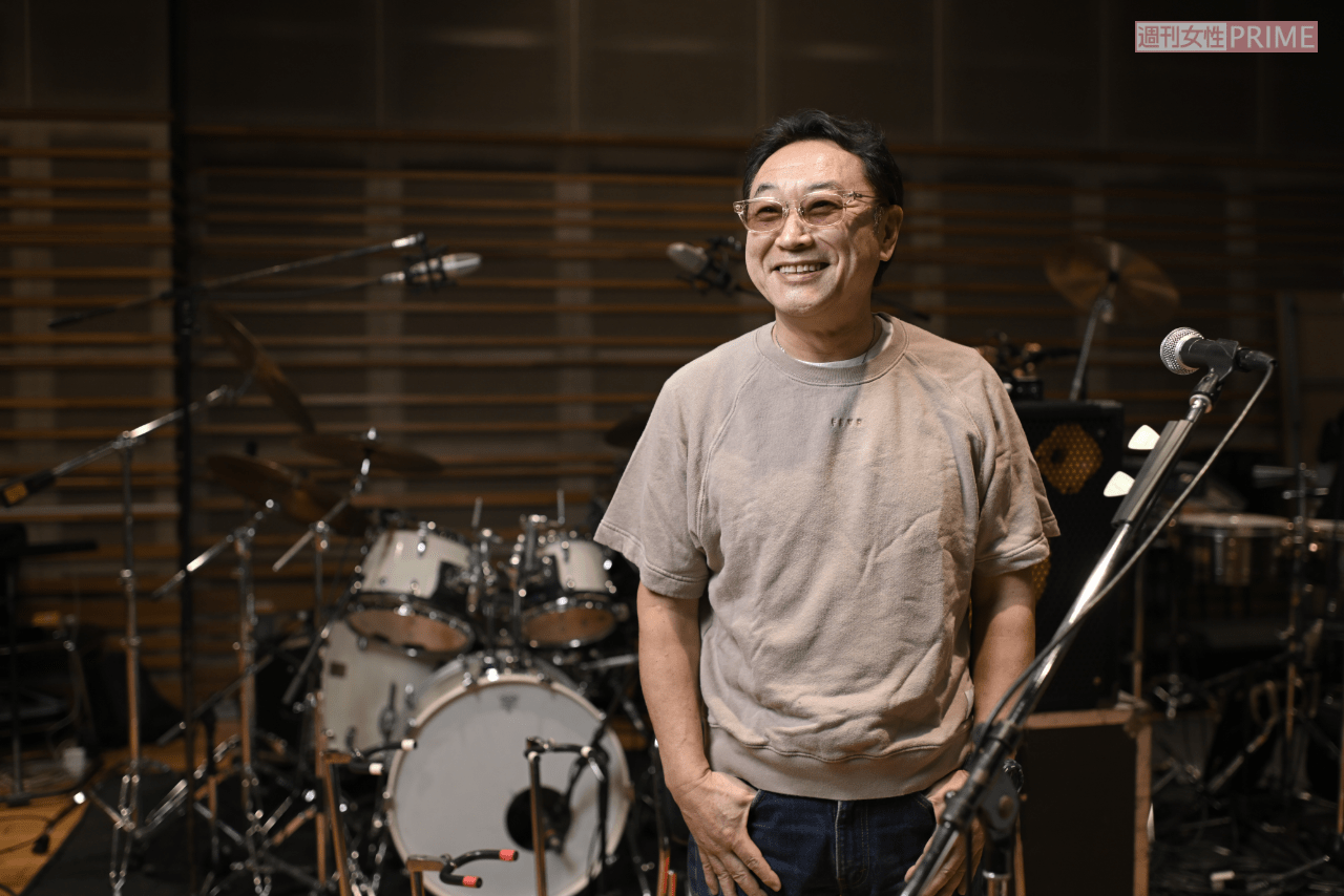 「ボイストレーニングは受けていない。ライブで歌っているだけ」と笑う杉山。60歳を超えても、ヴォーカリストとしての力は衰えない。撮影／渡邉智裕