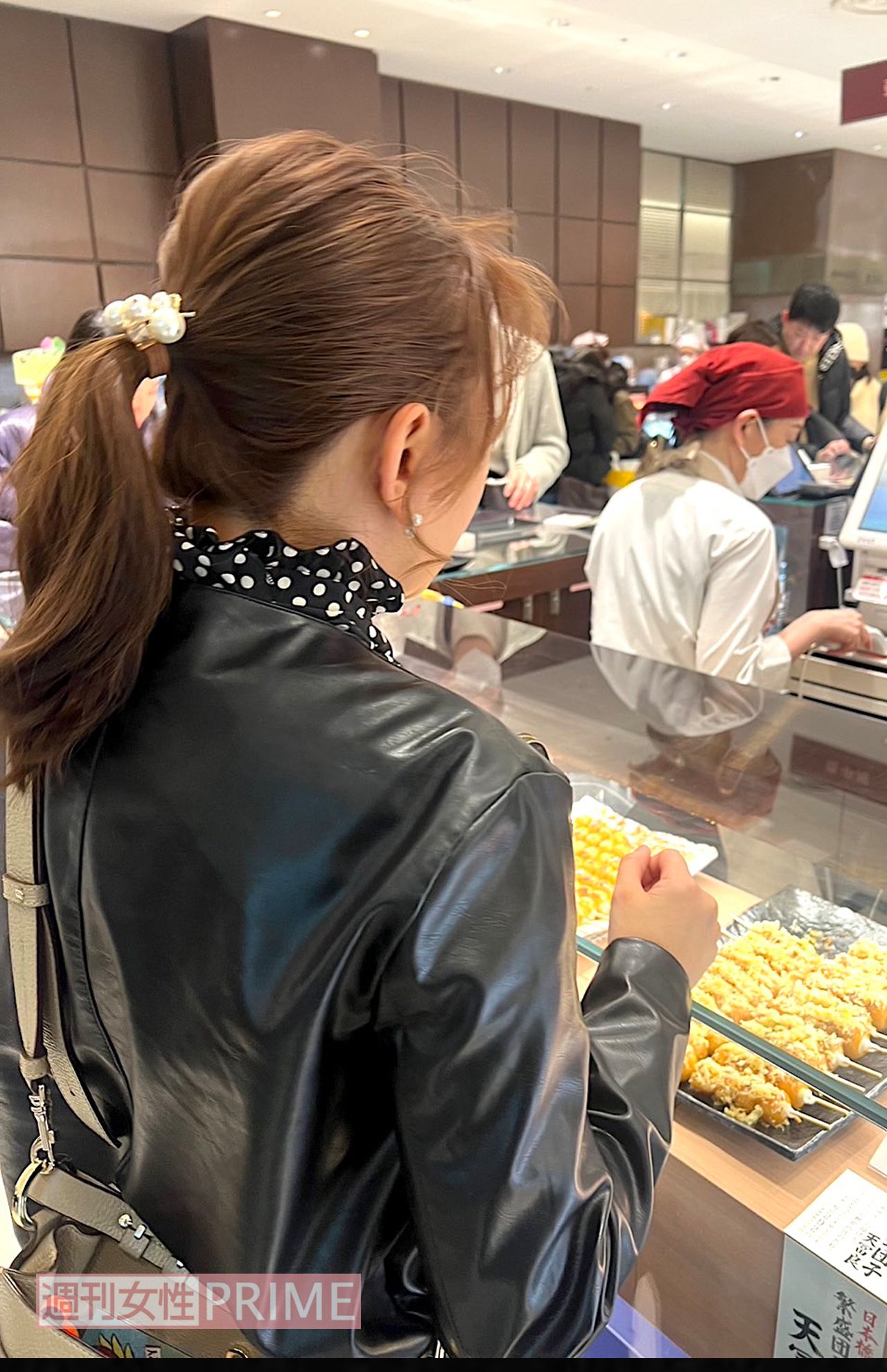 散歩をして目的のお団子屋さんに到着!