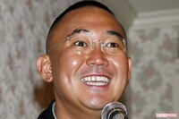 林家正蔵、ケツメイシ新曲MVでの演技に称賛の声が集まる一方「誰か気づかなかった」「お爺さんになったな〜…