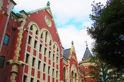 「慶應ボーイ」ブランドの今昔、かつての賛美が今では “負のレッテル” に