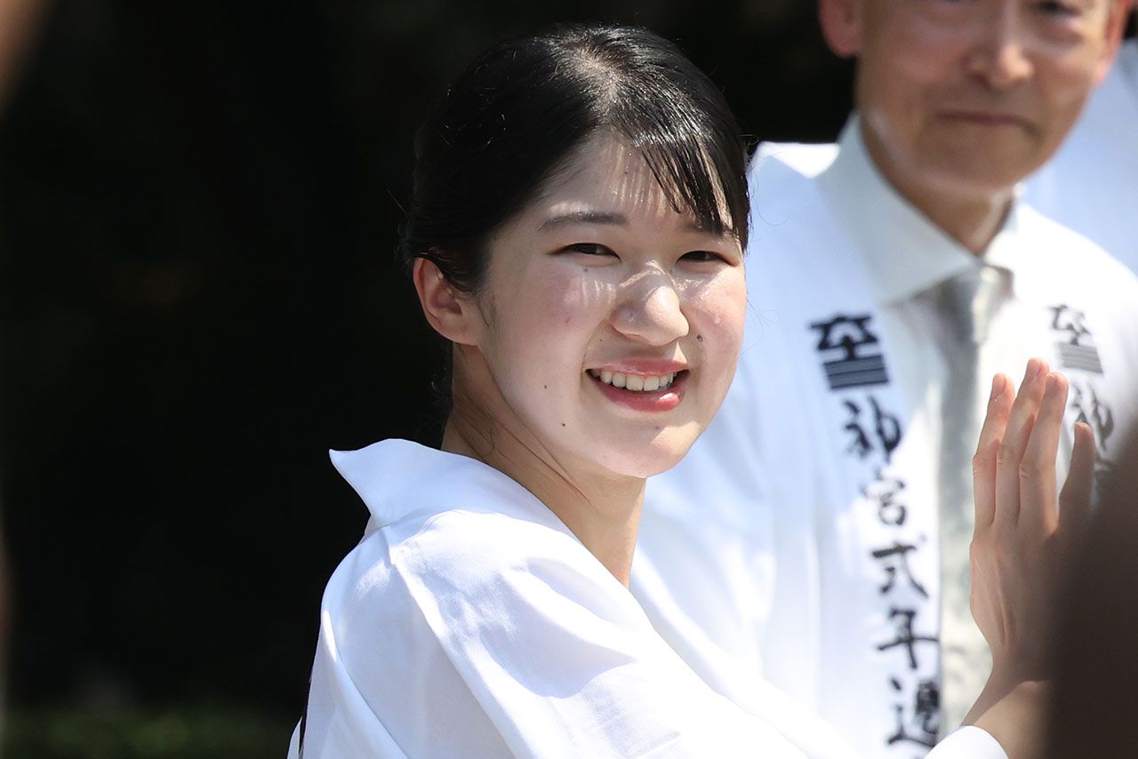 8月2日、伊勢神宮の伝統行事「御木曳」を視察された愛子さま