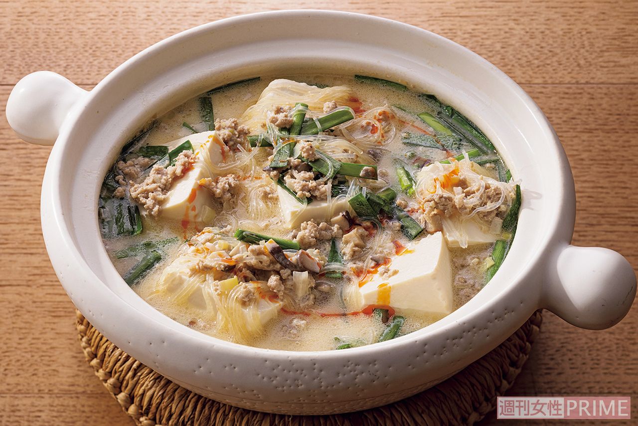 みそ豆乳の担々湯豆腐（撮影／廣瀬靖士）