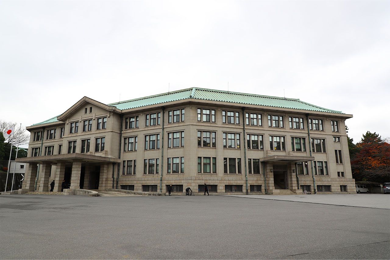 雅子さまの今後の地方訪問について「ご出席を前提とする」と宮内庁は新たに示した