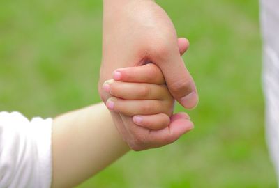 「障がい者は子どもを産んだらダメ?」 難病ママの出産・子育てを阻む『優生思想』の闇