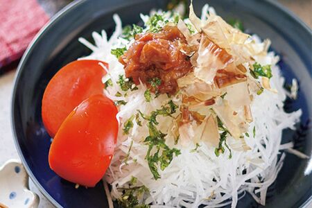 大根と梅肉のさっぱりサラダ