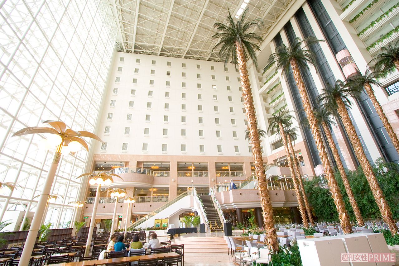 シャトレーゼガトーキングダム　内観